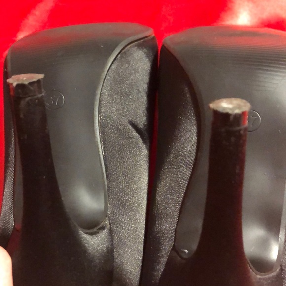 Black heels 👠 - Picture 7 of 9